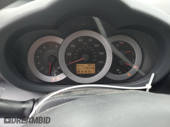 2006 Toyota RAV4 Sport with VIN JTMBD32V066007088, listed as a Copart auction lot 61424555 with 175,276 mi miles and Salvage title. Bid and sale history available at DreamBid. Image 9.