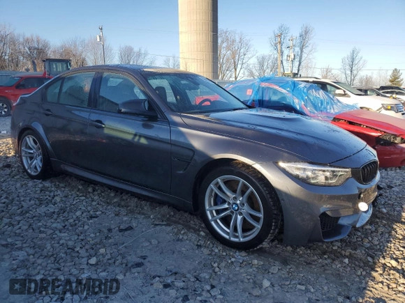 2018 BMW M3 z VIN WBS8M9C56J5L00657, wystawiony jako Copart lot #50496435 z przebiegiem 49 925 mil mil oraz Tytuł czysty. Historia ofert i sprzedaży dostępna na DreamBid. Obrazek 4.
