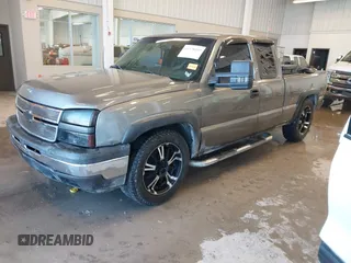 2006 Chevrolet Silverado 1500 Work Truck with VIN 1GCEC19X76Z300027, listed as a IAAI auction lot 41378404 with 171,637 mi miles. Bid and sale history available at carsss.com. Image 20.