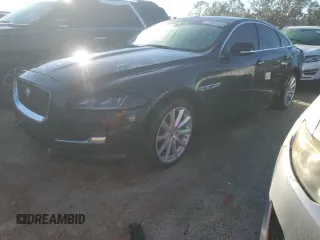 2019 Jaguar XJ R-Sport with VIN SAJWA1C78K8W21126, listed as a Copart auction lot 76134154 with 20,661 mi miles and Salvage title. Bid and sale history available at DreamBid. Image 1.
