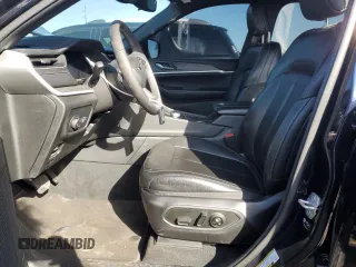 2024 Jeep Grand Cherokee Limited z VIN 1C4RJKBG9R8596962, wystawiony jako Copart lot #51302545 z przebiegiem 5 929 mil mil oraz Czysty tytuł • Clean title. Historia ofert i sprzedaży dostępna na DreamBid. Obrazek 7.