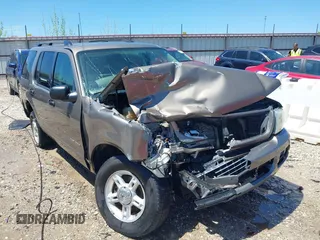 2004 Ford Explorer XLT z VIN 1FMZU73EX4UC06304, wystawiony jako IAAI lot #42060816 z przebiegiem Nie podano mil oraz . Historia ofert i sprzedaży dostępna na DreamBid. Obrazek 1.