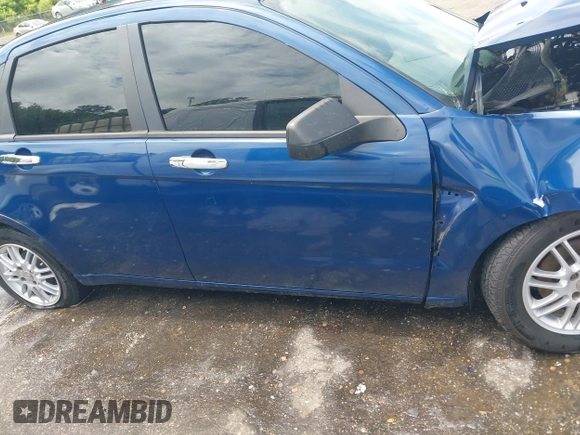 2008 Ford Focus SE z VIN 1FAHP35N38W110236, wystawiony jako IAAI lot #42055686 z przebiegiem 199 602 mil mil oraz . Historia ofert i sprzedaży dostępna na DreamBid. Obrazek 14.