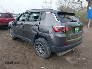 2018 Jeep Compass Altitude with VIN 3C4NJDBB3JT161844, listed as a IAAI auction lot 41935924 with 80,342 mi miles and . Bid and sale history available at DreamBid. Image 3.