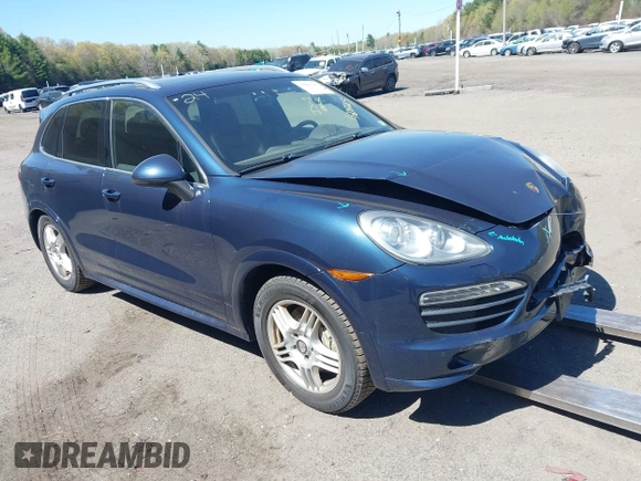 2012 Porsche Cayenne S z VIN WP1AB2A27CLA49899, wystawiony jako IAAI lot #42081215 z przebiegiem 147 920 mil mil oraz . Historia ofert i sprzedaży dostępna na DreamBid. Obrazek 1.