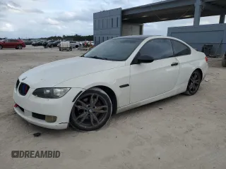 2008 BMW 3 Series 328i z VIN WBAWB33578P135179, wystawiony jako Copart lot #45984775 z przebiegiem 118 218 mil mil oraz Szkoda całkowita • Salvage title. Historia ofert i sprzedaży dostępna na DreamBid. Obrazek 1.