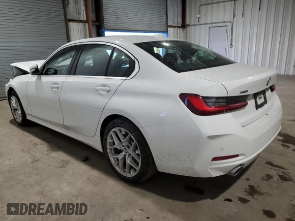 2025 BMW 3 Series 330i xDrive with VIN 3MW89CW02S8F00975, listed as a Copart auction lot 89027935 with 3,667 mi miles and Salvage Title. Bid and sale history available at carsss.com. Image 2.