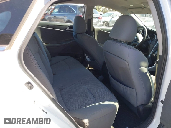 2014 Hyundai Sonata GLS with VIN 5NPEB4AC7EH847186, listed as a IAAI auction lot 41071947 with Not Provided miles and . Bid and sale history available at carsss.com. Image 8.