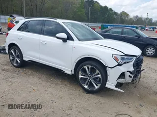 2022 Audi Q3 S line Premium Plus z VIN WA1EECF31N1148535, wystawiony jako IAAI lot #41947659 z przebiegiem 31 880 mil mil oraz . Historia ofert i sprzedaży dostępna na DreamBid. Obrazek 1.