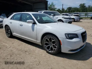 2017 Chrysler 300 S with VIN 2C3CCABG3HH564984, listed as a Copart auction lot 71400614 with 85,902 mi miles and Salvage Title. Bid and sale history available at DreamBid. Image 4.