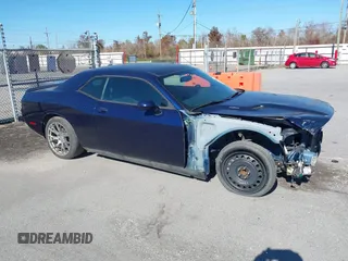 2013 Dodge Challenger R/T z VIN 2C3CDYBT7DH679522, wystawiony jako IAAI lot #41387221 z przebiegiem 122 147 mil mil oraz . Historia ofert i sprzedaży dostępna na DreamBid. Obrazek 13.