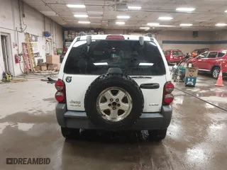 2006 Jeep Liberty Sport with VIN 1J4GL48546W134202, listed as a IAAI auction lot 41196043 with 172,932 mi miles. Bid and sale history available at carsss.com. Image 16.