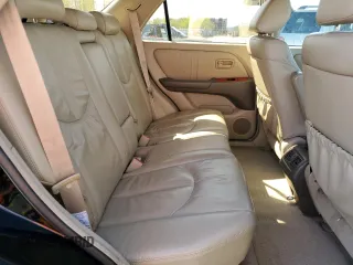 2000 Lexus RX 300 with VIN JT6HF10U8Y0144103, listed as a Copart auction lot 52960025 with 126,931 mi miles and Clean Title. Bid and sale history available at DreamBid. Image 11.