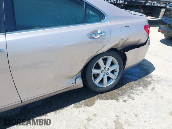2008 Lexus ES 350 with VIN JTHBJ46G082176501, listed as a IAAI auction lot 41997839 with 209,815 mi miles. Bid and sale history available at carsss.com. Image 6.