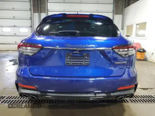 2024 Maserati Levante with VIN ZN661YUM4RX450899, listed as a Copart auction lot 57894355 with 8,952 mi miles and Salvage title. Bid and sale history available at DreamBid. Image 6.