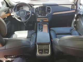 2020 Volvo XC90 Inscription with VIN YV4A22PL5L1607050, listed as a Copart auction lot 64810205 with 52,642 mi miles and Salvage title. Bid and sale history available at DreamBid. Image 8.