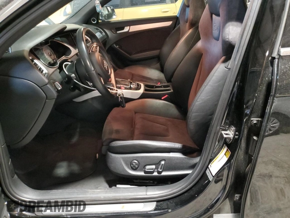 2014 Audi S4 Premium Plus z VIN WAUBGAFL9EA017499, wystawiony jako Copart lot #56227705 z przebiegiem 100 439 mil mil oraz Szkoda całkowita • Salvage title. Historia ofert i sprzedaży dostępna na DreamBid. Obrazek 7.
