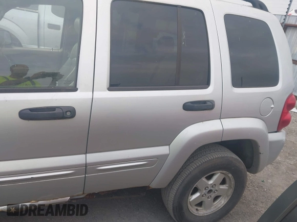 2003 Jeep Liberty Limited z VIN 1J8GL58K23W726252, wystawiony jako IAAI lot #42035004 z przebiegiem 224 159 mil mil oraz . Historia ofert i sprzedaży dostępna na DreamBid. Obrazek 14.