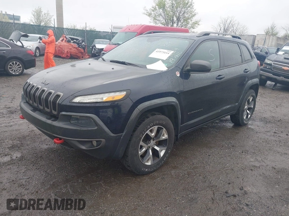 2014 Jeep Cherokee Trailhawk with VIN 1C4PJMBB5EW120432, listed as a IAAI auction lot 41973114 with 88,795 mi miles. Bid and sale history available at carsss.com. Image 17.