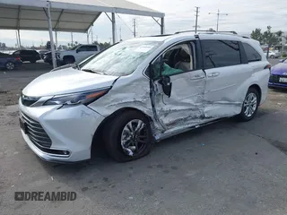 2024 Toyota Sienna Platinum z VIN 5TDESKFC4RS119032, wystawiony jako IAAI lot #41068384 z przebiegiem 10 497 mil mil oraz . Historia ofert i sprzedaży dostępna na DreamBid. Obrazek 17.