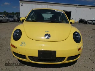 2009 Volkswagen New Beetle Coupe S with VIN 3VWPW31C59M518782, listed as a Copart auction lot 70528194 with 137,475 mi miles and Salvage Title. Bid and sale history available at carsss.com. Image 5.