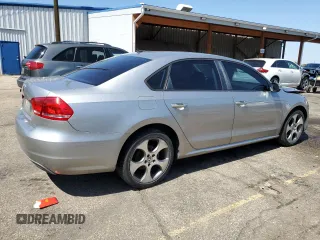 2013 Volkswagen Passat S z VIN 1VWAP7A31DC061392, wystawiony jako Copart lot #60318015 z przebiegiem 102 563 mil mil oraz Szkoda całkowita • Salvage title. Historia ofert i sprzedaży dostępna na DreamBid. Obrazek 3.