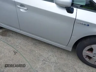 2011 Toyota Prius I z VIN JTDKN3DU1B1442386, wystawiony jako IAAI lot #42024874 z przebiegiem 194 210 mil mil oraz . Historia ofert i sprzedaży dostępna na DreamBid. Obrazek 6.