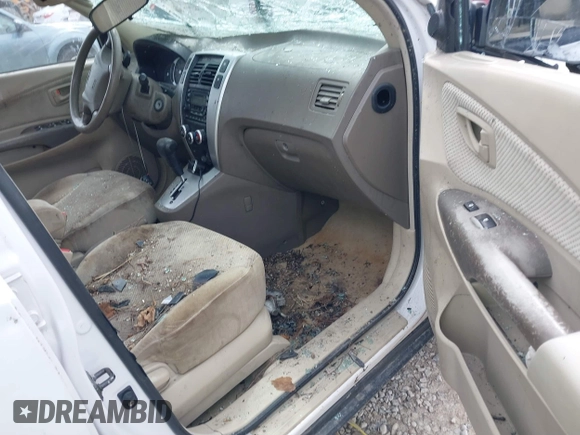 2006 Hyundai Tucson GLS with VIN KM8JN72D26U322893, listed as a IAAI auction lot 41882842 with 116,972 mi miles. Bid and sale history available at carsss.com. Image 5.