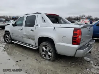 2013 Chevrolet Avalanche LTZ with VIN 3GNMCGE01DG259485, listed as a Copart auction lot 38668434 with 119,355 mi miles and Salvage Title. Bid and sale history available at carsss.com. Image 2.