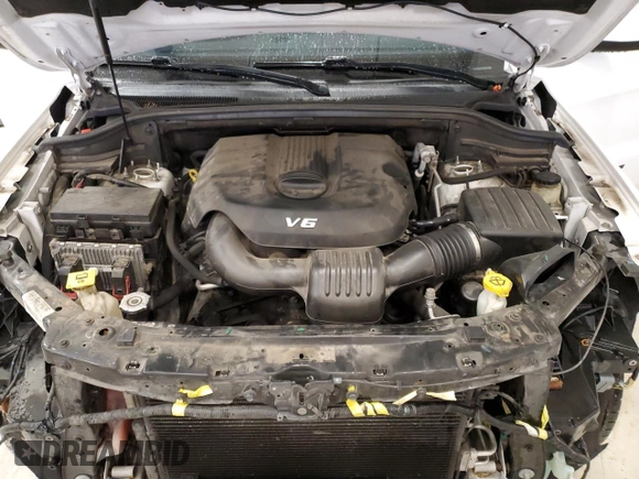 2015 Jeep Grand Cherokee Laredo with VIN 1C4RJFAG5FC150180, listed as a Copart auction lot 87975815 with 130,952 mi miles and Salvage Title. Bid and sale history available at carsss.com. Image 12.