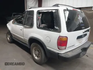 2000 Ford Explorer z VIN 1FMYU60XXYUA34664, wystawiony jako IAAI lot #41980401 z przebiegiem 179 946 mil mil oraz . Historia ofert i sprzedaży dostępna na DreamBid. Obrazek 3.