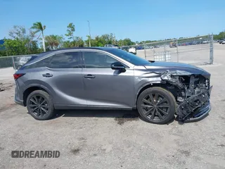 2023 Lexus RX 350 с VIN 2T2BAMCA1PC002613, выставлен на аукционе IAAI как лот 42378763 с пробегом 26 651 миль миль и . История ставок и продаж доступна на DreamBid. Изображение 13.