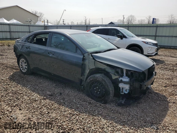 2021 Kia Forte LXS with VIN 3KPF24AD8ME299246, listed as a Copart auction lot 51917355 with 39,295 mi miles and Salvage Title. Bid and sale history available at carsss.com. Image 4.