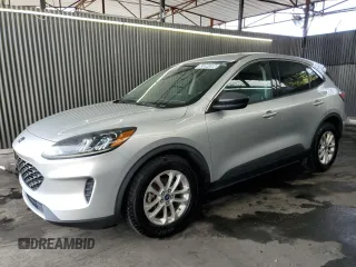 2020 Ford Escape SE z VIN 1FMCU0G66LUA30219, wystawiony jako Copart lot #63894995 z przebiegiem 131 860 mil mil oraz Czysty tytuł • Clean title. Historia ofert i sprzedaży dostępna na DreamBid. Obrazek 1.