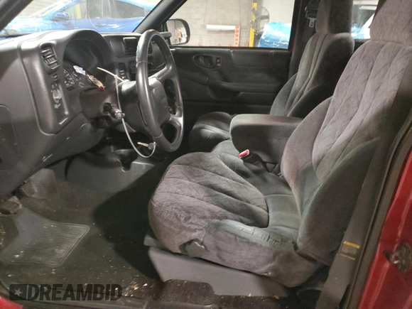 1999 GMC Sonoma with VIN 1GTCS1448X8503202, listed as a Copart auction lot 83573464 with 230,724 mi miles and Salvage Title. Bid and sale history available at carsss.com. Image 7.