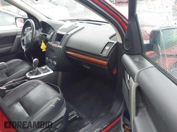 2008 Land Rover LR2 HSE with VIN SALFR24N88H069428, listed as a IAAI auction lot 42315185 with 148,643 mi miles and . Bid and sale history available at DreamBid. Image 5.