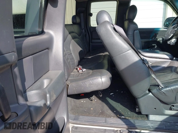 2000 GMC Sierra 1500 SLE with VIN 2GTEK19T2Y1271225, listed as a IAAI auction lot 41810298 with 223,957 mi miles and . Bid and sale history available at DreamBid. Image 8.