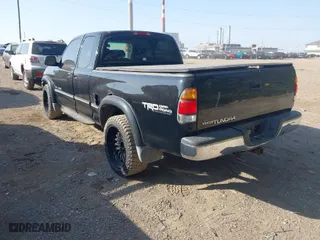 2001 Toyota Tundra Ltd with VIN 5TBBT48101S187526, listed as a IAAI auction lot 42069812 with 162,676 mi miles. Bid and sale history available at carsss.com. Image 3.
