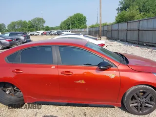 2021 Kia Forte GT-Line с VIN 3KPF34AD5ME400322, выставлен на аукционе IAAI как лот 42424425 с пробегом 114 654 миль миль и . История ставок и продаж доступна на DreamBid. Изображение 14.