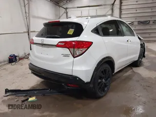2022 Honda HR-V Sport with VIN 3CZRU6H10NM741811, listed as a IAAI auction lot 41470474 with 27,636 mi miles. Bid and sale history available at carsss.com. Image 4.