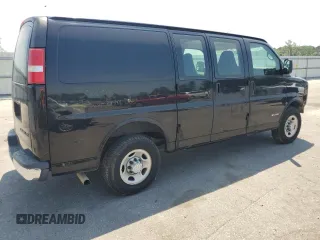 2006 Chevrolet Express Cargo z VIN 1GCGG25VX61155846, wystawiony jako Copart lot #55416485 z przebiegiem 141 203 mil mil oraz Szkoda całkowita • Salvage title. Historia ofert i sprzedaży dostępna na DreamBid. Obrazek 3.