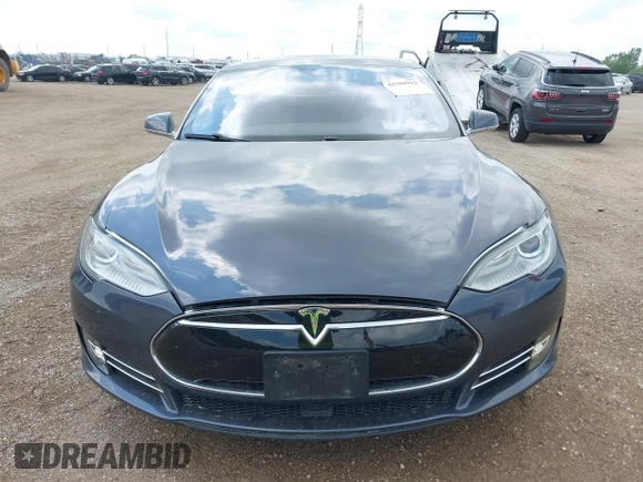 2016 Tesla Model S 90D with VIN 5YJSA1E25GF129482, listed as a IAAI auction lot 42588913 with 101,790 mi miles and . Bid and sale history available at DreamBid. Image 12.