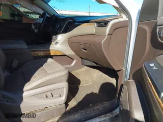 2016 GMC Yukon XL Denali with VIN 1GKS1HKJ7GR280505, listed as a IAAI auction lot 41694888 with 218,621 mi miles. Bid and sale history available at carsss.com. Image 5.