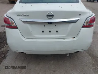 2015 Nissan Altima 2.5 S with VIN 1N4AL3AP1FC427662, listed as a IAAI auction lot 42183863 with 106,147 mi miles. Bid and sale history available at carsss.com. Image 14.