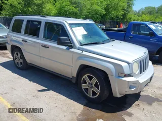 2009 Jeep Patriot Sport z VIN 1J4FT28B69D110330, wystawiony jako IAAI lot #42326971 z przebiegiem 150 935 mil mil oraz . Historia ofert i sprzedaży dostępna na DreamBid. Obrazek 1.