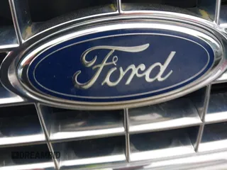 2003 Ford Explorer z VIN 1FMDU65K43ZB00746, wystawiony jako IAAI lot #41808761 z przebiegiem 219 898 mil mil oraz . Historia ofert i sprzedaży dostępna na DreamBid. Obrazek 12.