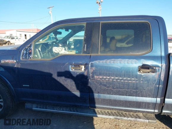 2015 Ford F-150 XLT with VIN 1FTEW1EP7FFD00589, listed as a IAAI auction lot 41677203 with 156,064 mi miles. Bid and sale history available at carsss.com. Image 14.