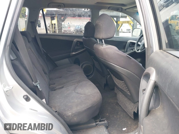 2006 Toyota RAV4 Sport with VIN JTMZK32V865003607, listed as a IAAI auction lot 42056770 with 286,144 mi miles. Bid and sale history available at carsss.com. Image 8.