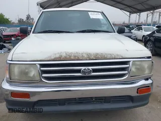 1995 Toyota T100 DX with VIN JT4VD12E1S0006336, listed as a IAAI auction lot 42153039 with 197,002 mi miles and . Bid and sale history available at DreamBid. Image 13.