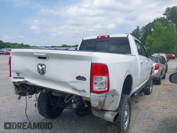 2019 Ram 2500 Big Horn with VIN 3C6UR5DL7KG531128, listed as a IAAI auction lot 42125430 with 159,088 mi miles and . Bid and sale history available at DreamBid. Image 4.